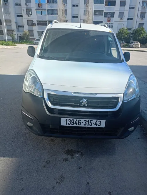 Peugeot Partner 2015 B9