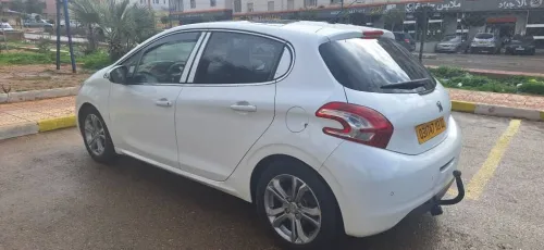 Peugeot 208 2013 GTi