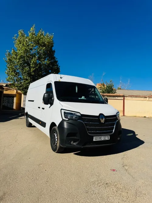 Renault Master 2022 3 panneaux