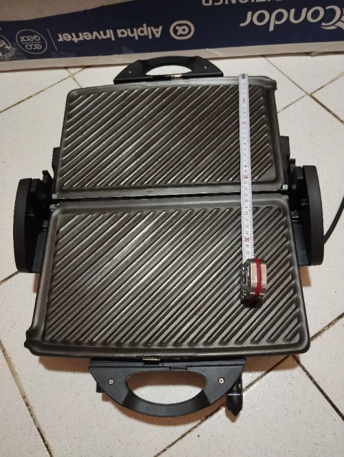 Panineuse 1800 W 