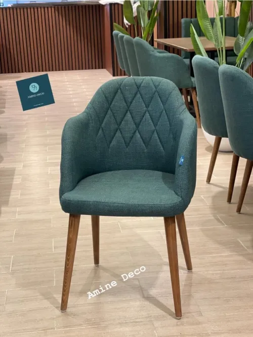 Chaise et table