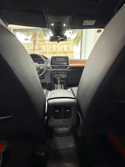 Volkswagen T-Roc 2025 R-Line 