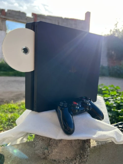 Ps4 slim flaché