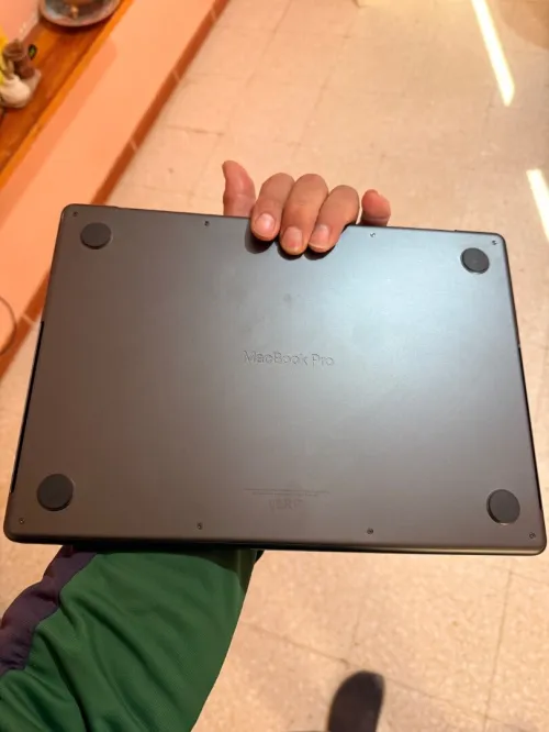 Macbook pro m4 2024