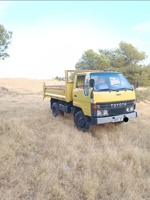 Toyota DYNA 1987