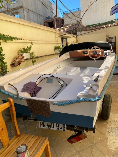Hors board glisseur avec moteur