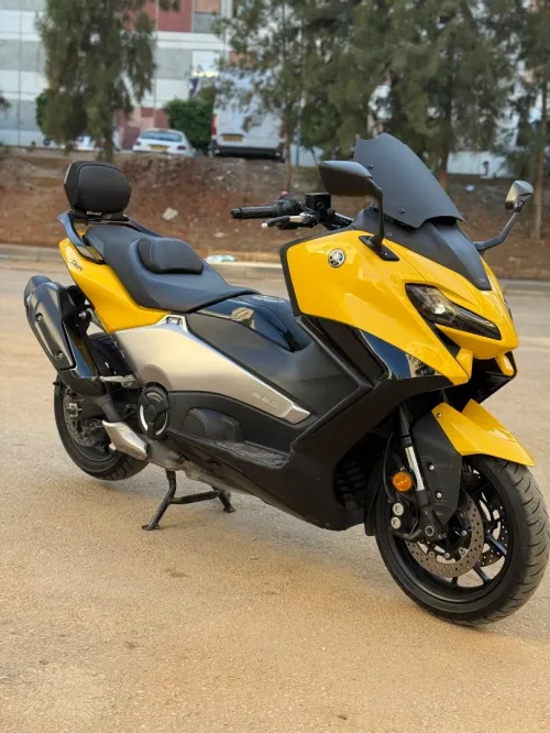 Yamaha Tmax562 2022