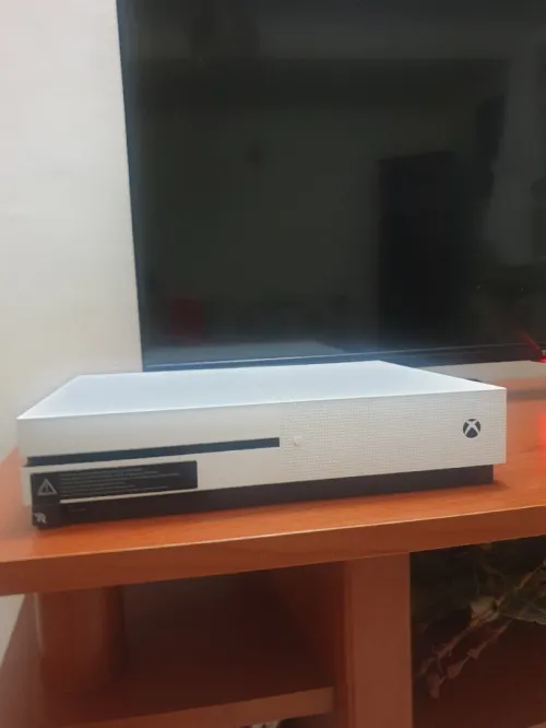 Xbox one s 1t