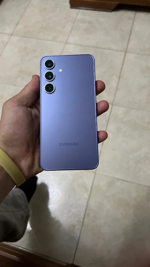 Samsung S24