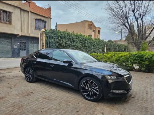 Skoda Superb 2021 Laurin&Klement