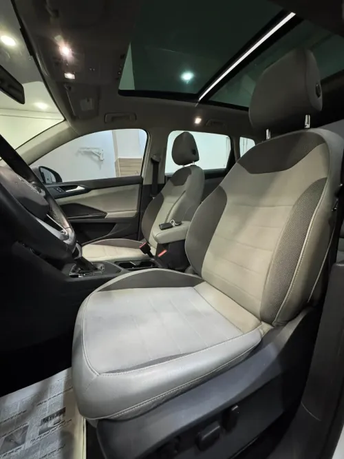 Volkswagen Taos 2022 SE Black 