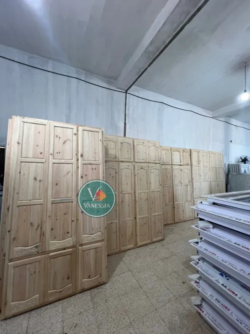 Porte Plaquards En Bois Rouge Avec Cadre