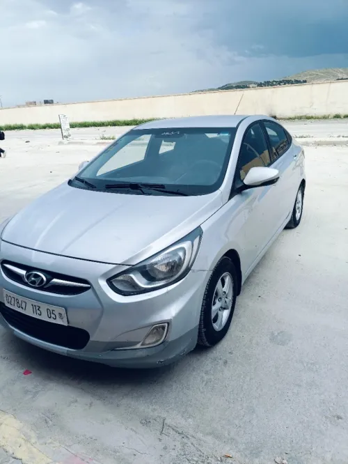 Hyundai Accent RB  4 portes 2013 Accent RB  4 portes