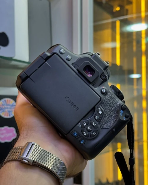 camera canon eos 750D