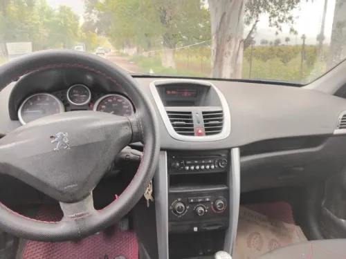 Peugeot 207 2012 Fennec