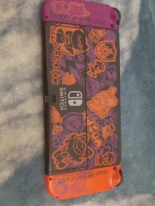 Nintendo switch oled édition pokemon écarlate et violet