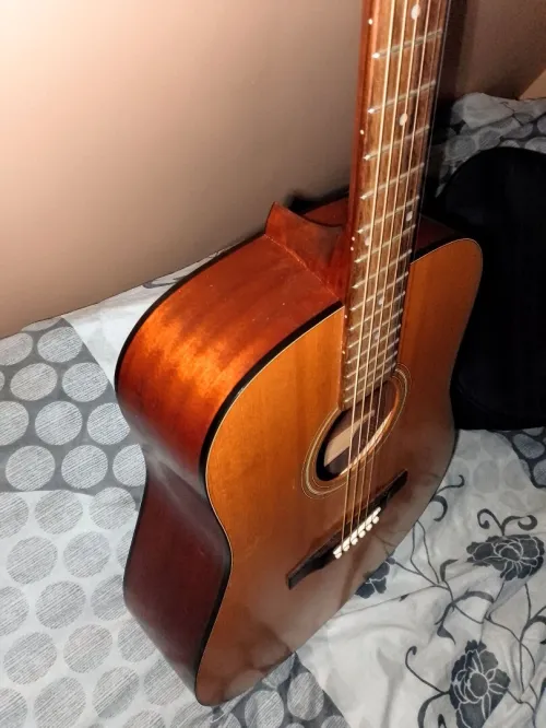 Guitare folk