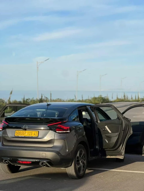 Citroen C4 2023 Shine plus