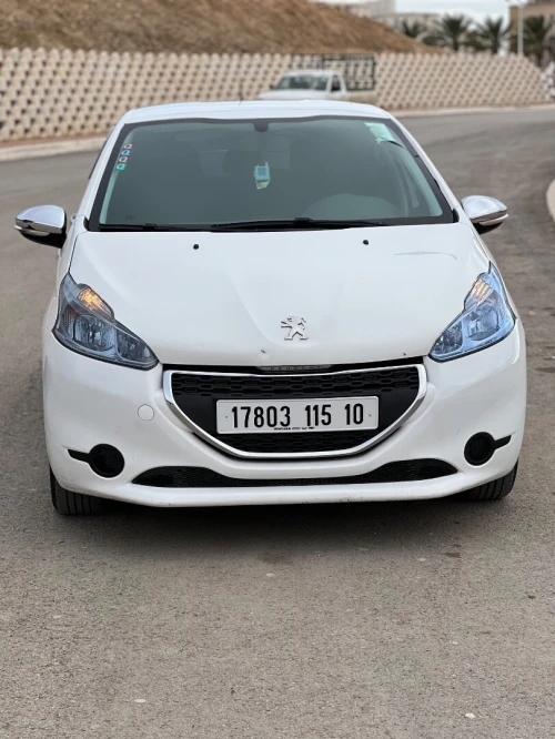 Peugeot 208 2015 Active Facelift