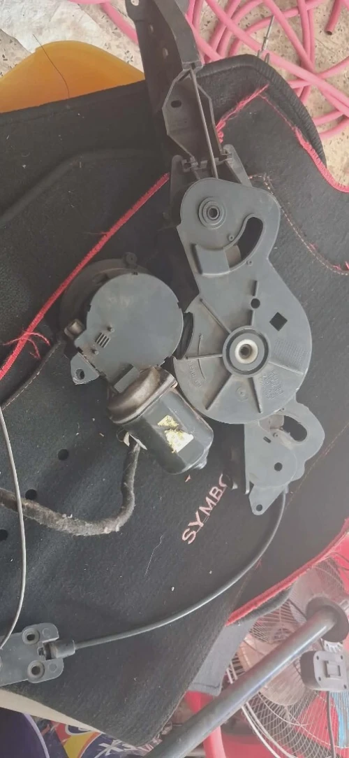 Moteur porte lateral peugeot 807 .citroen c8 fiat ulysse côté droite