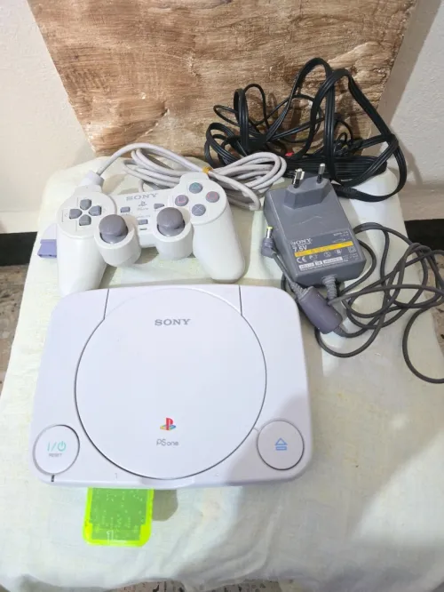PlayStation One Original Gravée - أصلي  مفلاش مع ألعاب