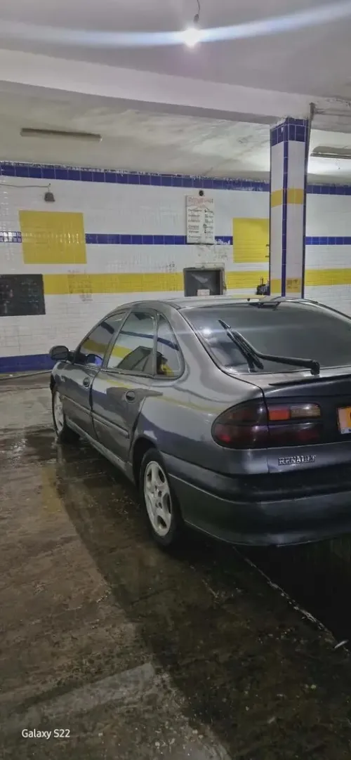 Renault Laguna 1 1995 Laguna 1