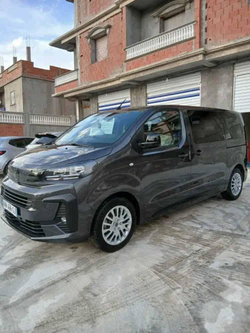 Peugeot Expert 2025 Combi
