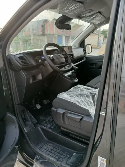 Peugeot Expert 2025 Combi