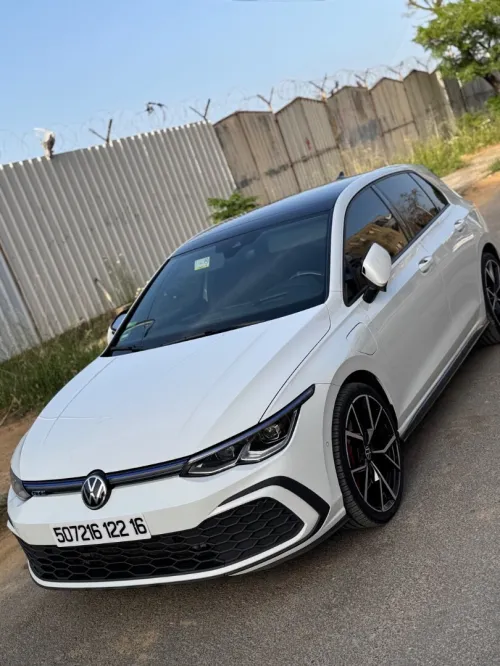 Volkswagen Golf 8 2022 GTE