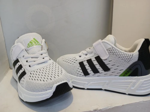 Baskets enfant 
