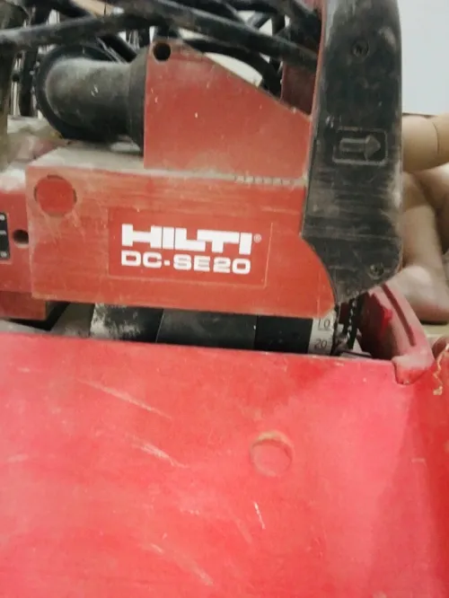 Rainureuse hilti