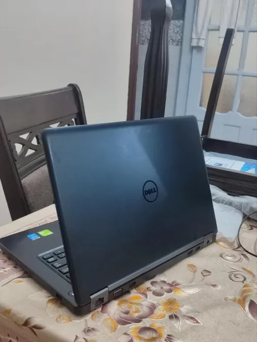 Laptop dell