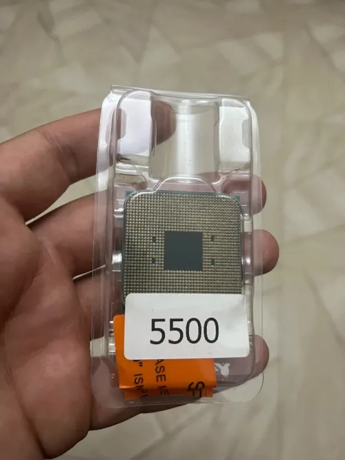Ryzen 5 5500 tray jamais utilisé