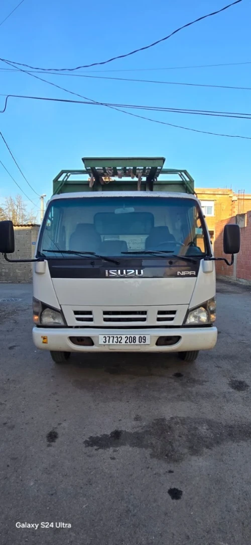 Isuzu Faracha 2008