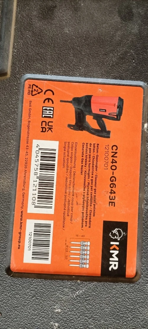 Cloueur gaz pour pointes béton