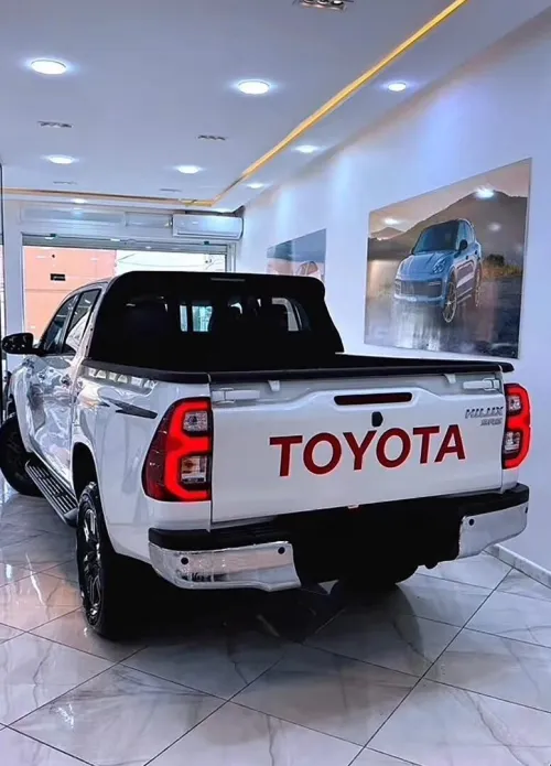 Toyota Revo  2026 عمانية 2026 00كلم 4×4 Rivou SR5