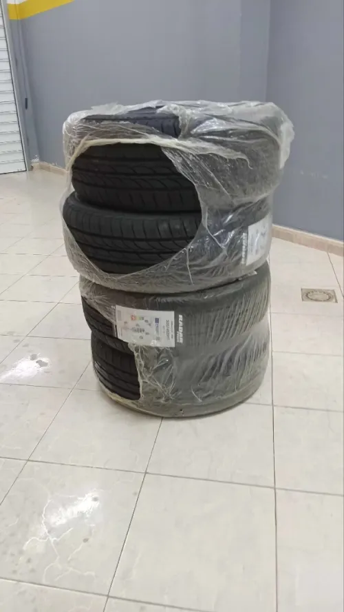 Pneus radar 205/45ZR17