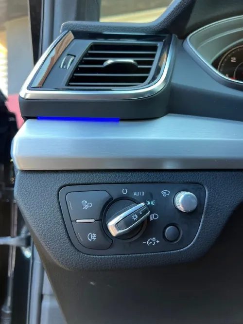 Audi Q5 2023 Slin