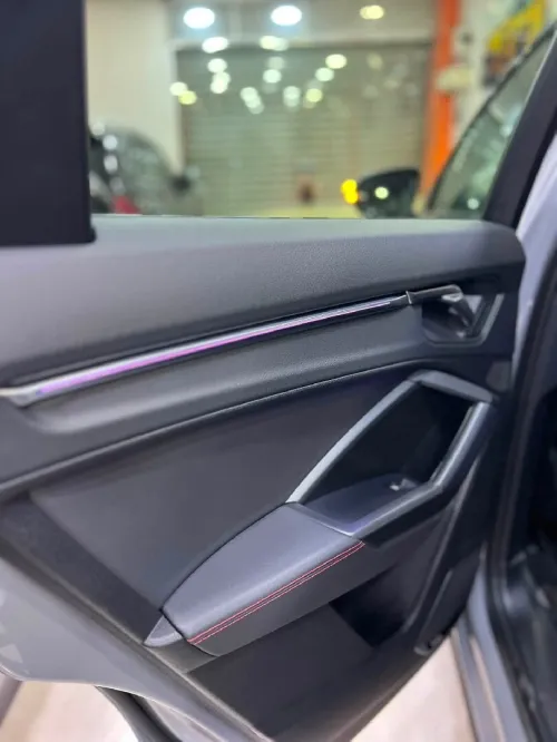 Audi Q3 2024 Slin