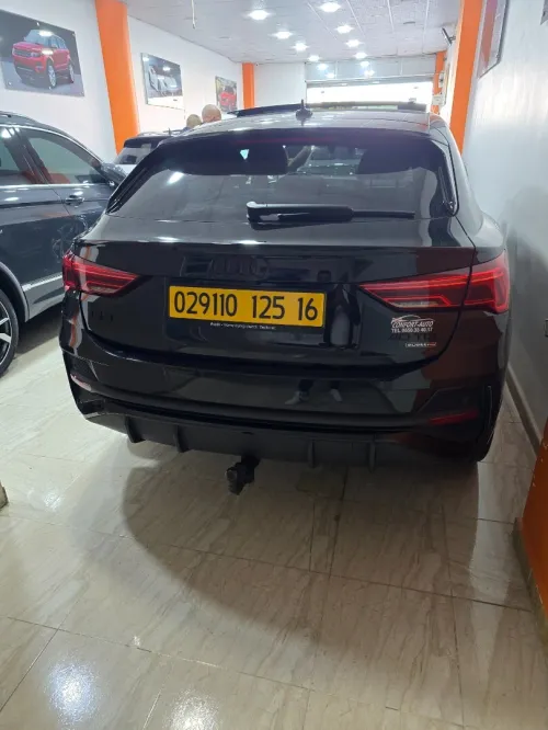 Audi Q3 2025 Slin