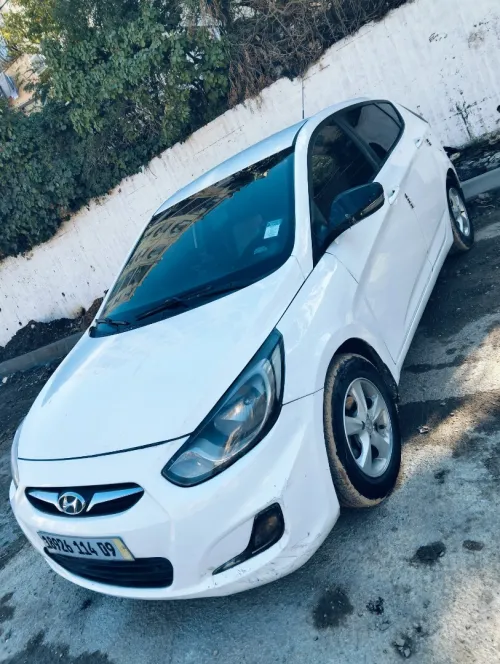 Hyundai Accent RB  5 portes 2014 Préstige