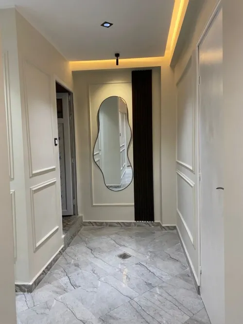Installation de Moulures et Alternatives en Bois