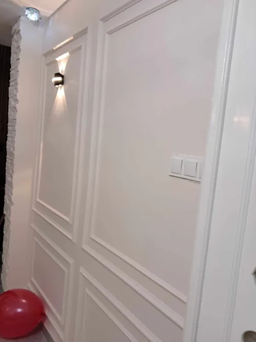 Installation de Moulures et Alternatives en Bois