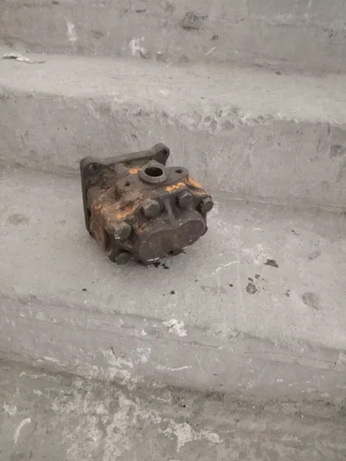 Pieces engin Komatsu bulldozer 