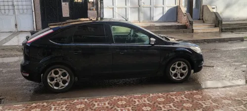 Ford Focus 4 portes 2010 Focus 4 portes