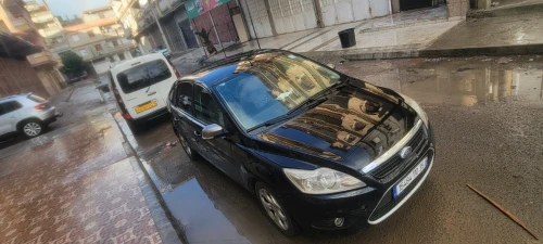Ford Focus 4 portes 2010 Focus 4 portes