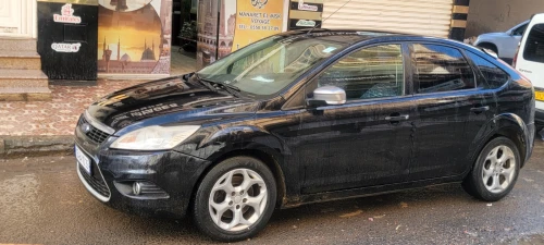 Ford Focus 4 portes 2010 Focus 4 portes