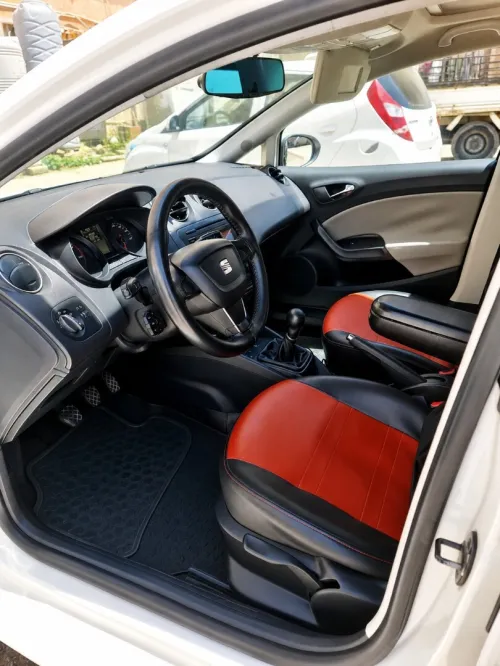 Seat Ibiza 2012 Fully +Toit ouvrant