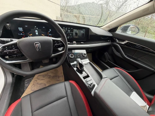 Bestune B70S 2025 luxury