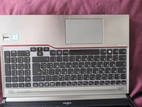 PC Portable Fujitsu Lifebook E756  i5-6ème  8 Go RAM  512 Go SSD  Bon état avec chargeur original